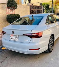 ڤۆڵکسواگن جێتا